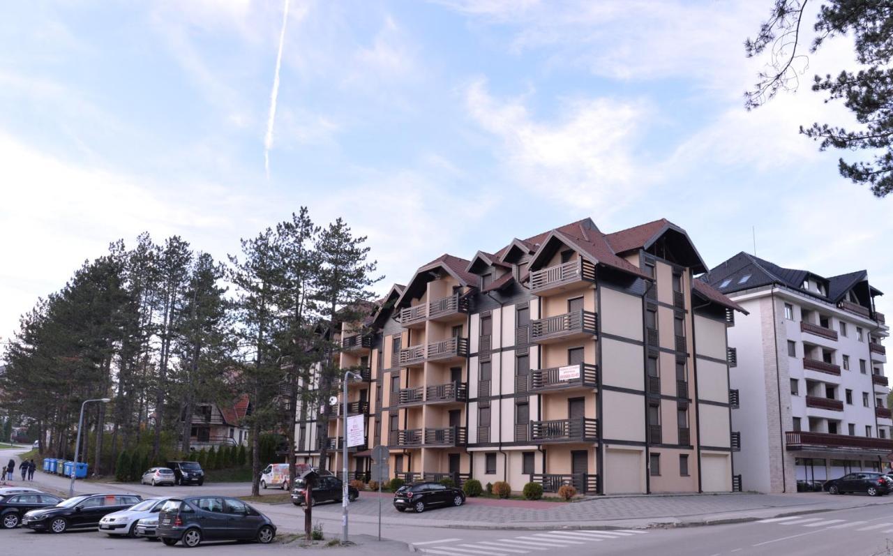 Apartmani Sloboda 兹拉蒂博尔 外观 照片