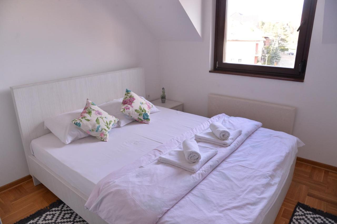 Apartmani Sloboda 兹拉蒂博尔 外观 照片